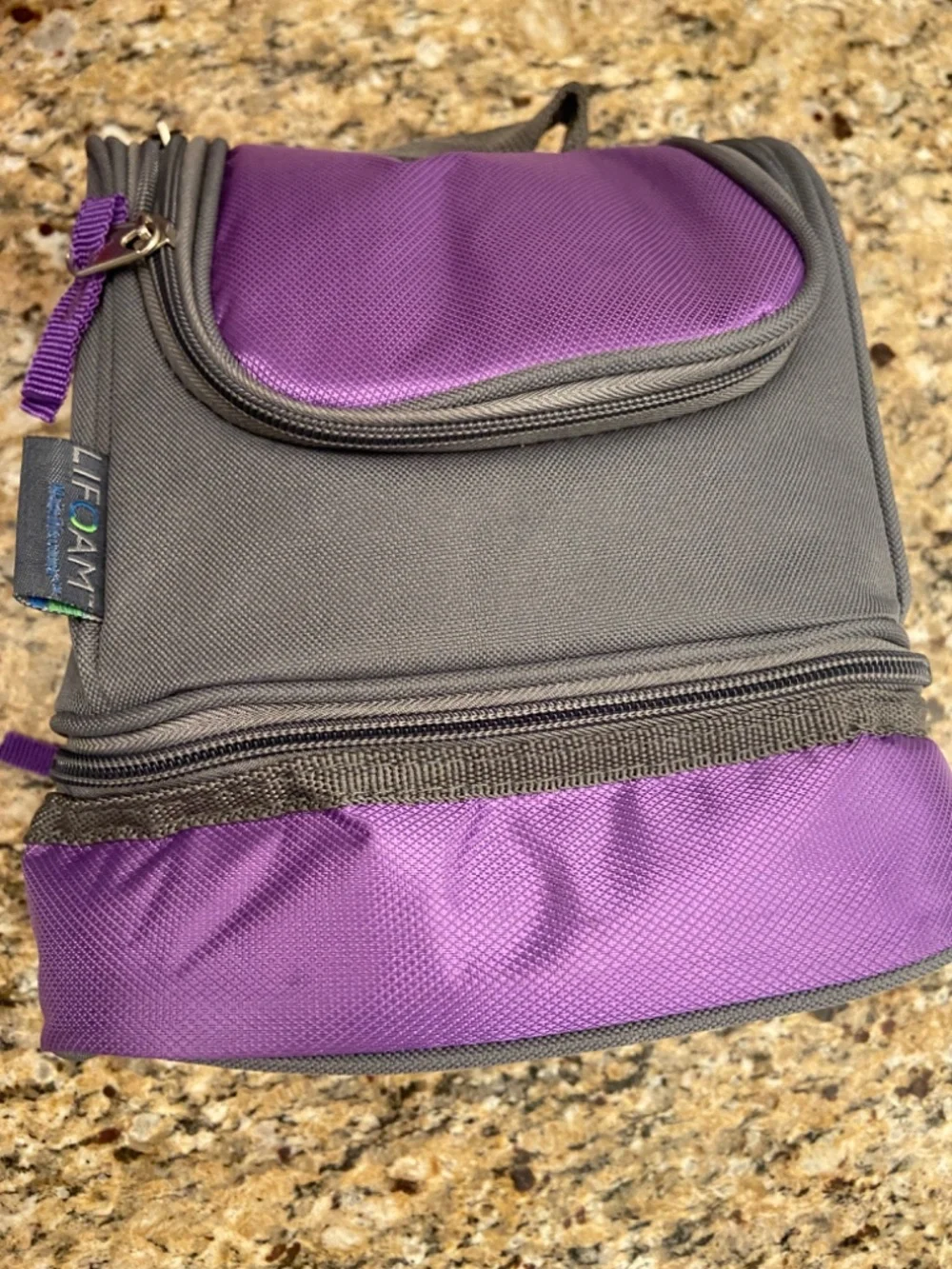 Like new! LIFOAM two compartment lunch bag Purple Grey